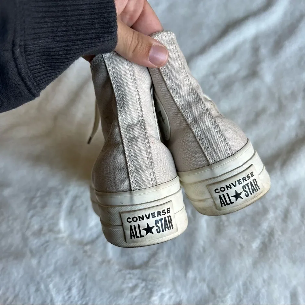 Converse desert sand